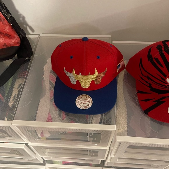 Mitchell & Ness Red and Black Bulls Hat - Picture 2 of 5